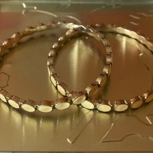 ◂Pair of Premiere Design bangle bracelets▸